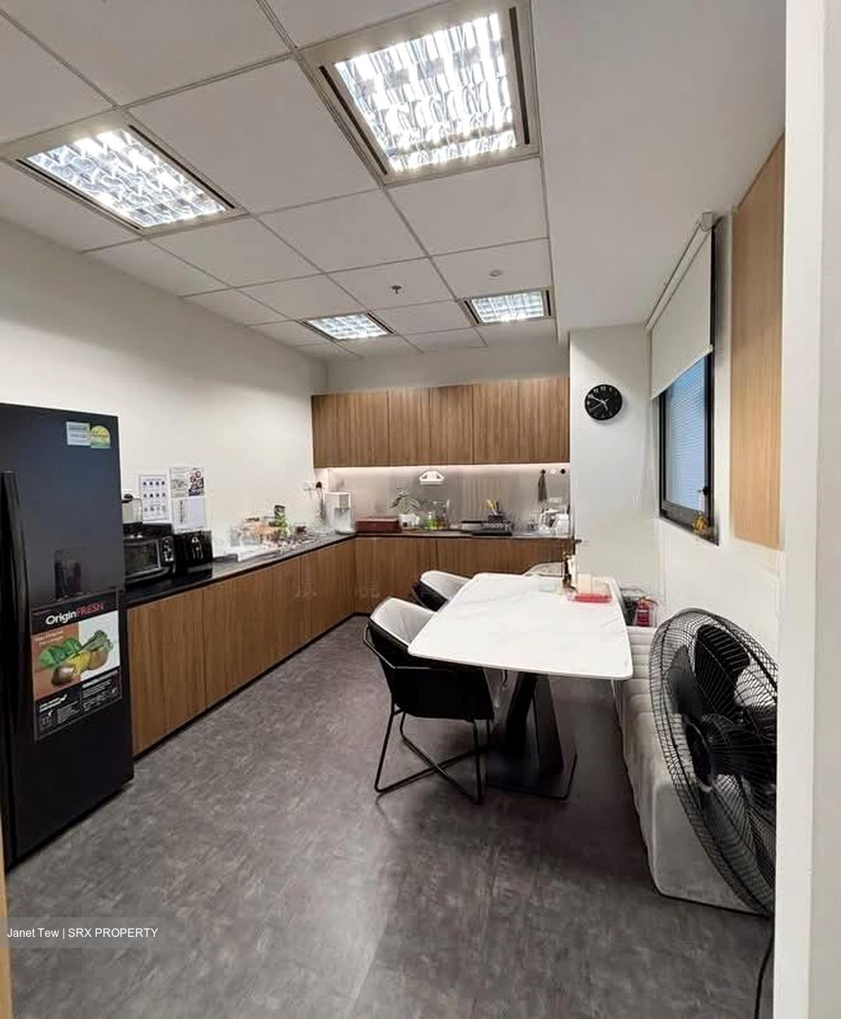 Ngee Ann City (D9), Office #558437781
